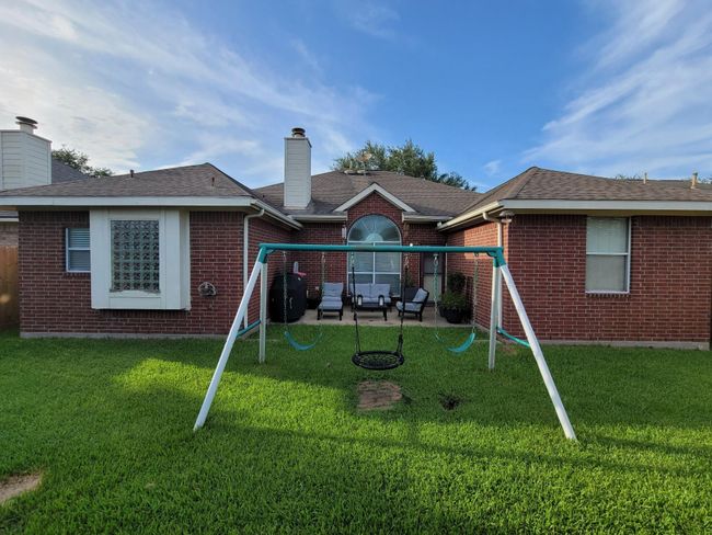 3214 Worthington Dr, House other with 3 bedrooms, 2 bathrooms and 2 parking in Pearland TX | Image 19