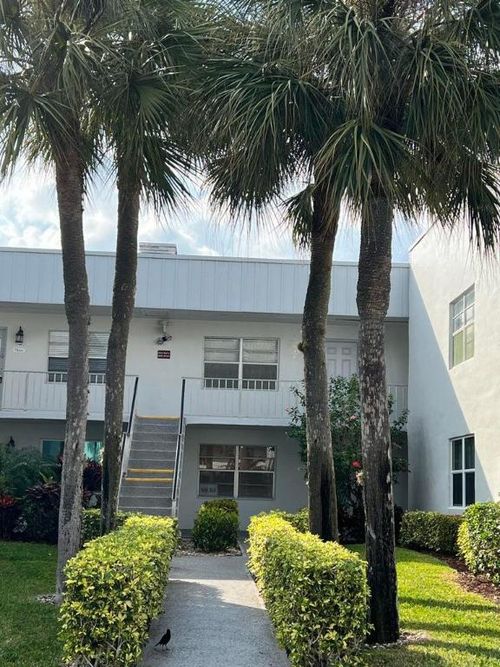 541-541 Burgundy L, Delray Beach, FL, 33484-4903 | Card Image