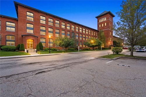 237-1 Tupperware Dr, North Smithfield, RI, 02896-6875 | Card Image