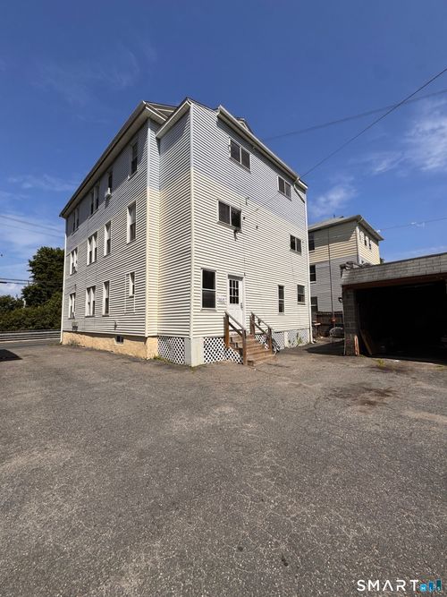 3n-93 Harpers Ferry Rd, Waterbury, CT, 06705-1863 | Card Image