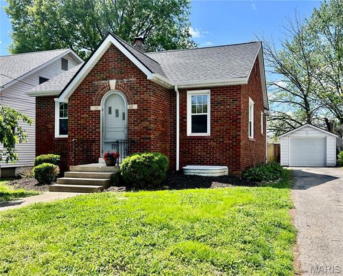 929 S 5th St, Belleville, IL, 62220-2443 | Card Image