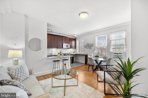 apt-35-3314 Mount Pleasant St Nw, WASHINGTON, DC, 20010-1827 | Card Image