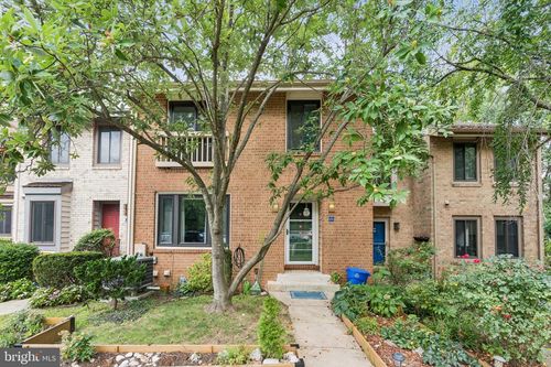2009 Swans Neck Way, RESTON, VA, 20191-4049 | Card Image