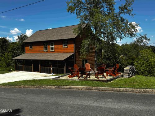 406 Oak Sky Way, Sevierville, TN, 37876-3412 | Card Image