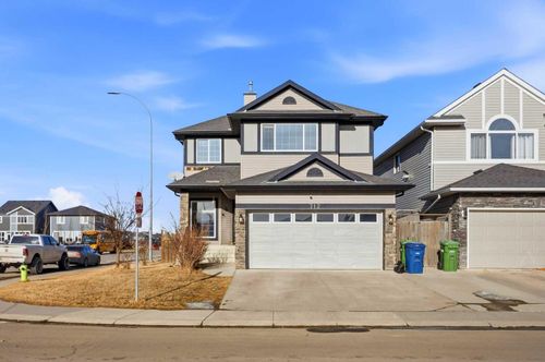 712 Luxstone Landing Sw, Airdrie, AB, T4B3L1 | Card Image