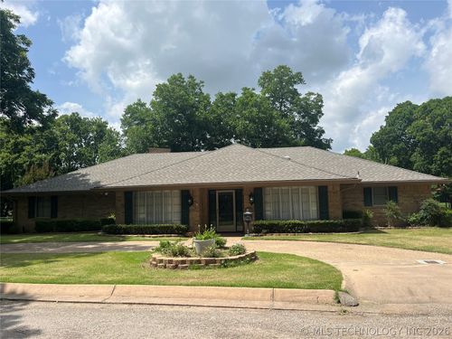 521 Circle Dr, Marietta, OK, 73448-3814 | Card Image