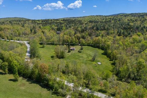180 Little Ln, Mount Holly, VT, 05758-4422 | Card Image