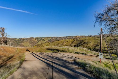 858 Candy Cir, Mokelumne Hill, CA, 95245 | Card Image