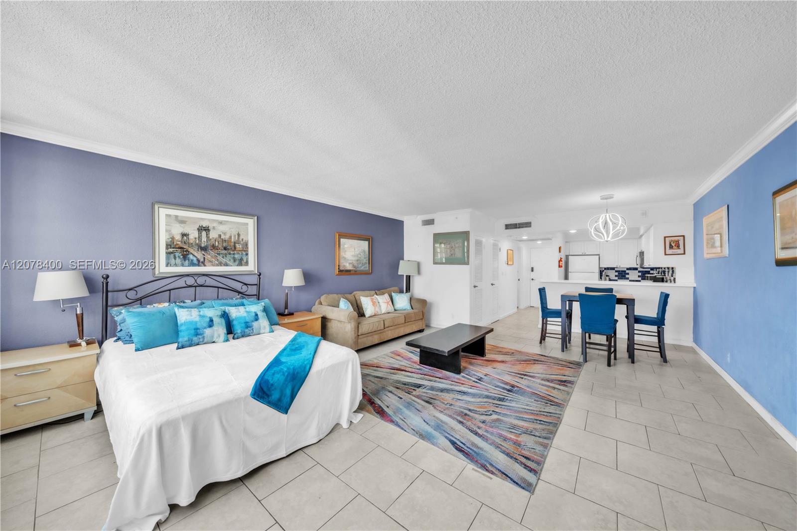 Residential Lease in Hollywood