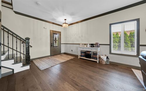 39611 Lakeshore Dr, Harrison Township, MI, 48045-5733 | Card Image