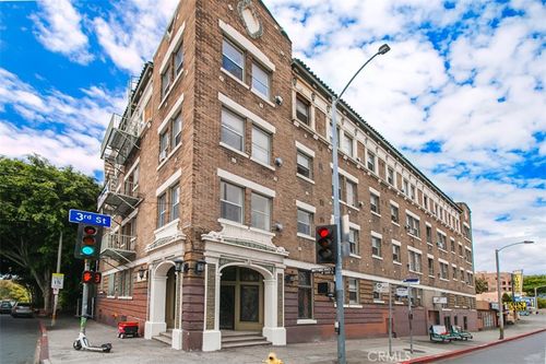 202-301 Witmer Street, Los Angeles, CA, 90017 | Card Image