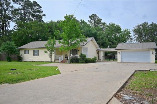 4227 E Main St, Hessmer, LA, 71341 | Card Image