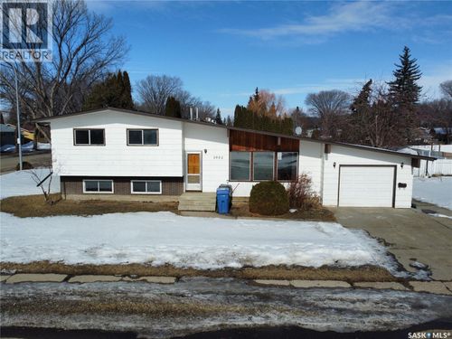 1902 95th St, North Battleford, SK, S9A3C7 | Card Image