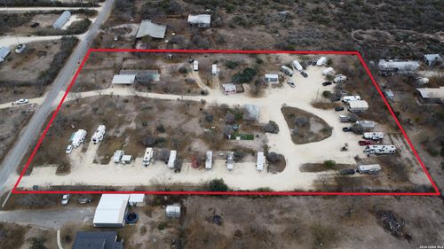 1574 Westward Trl, Uvalde, TX, 78801-1600 | Card Image