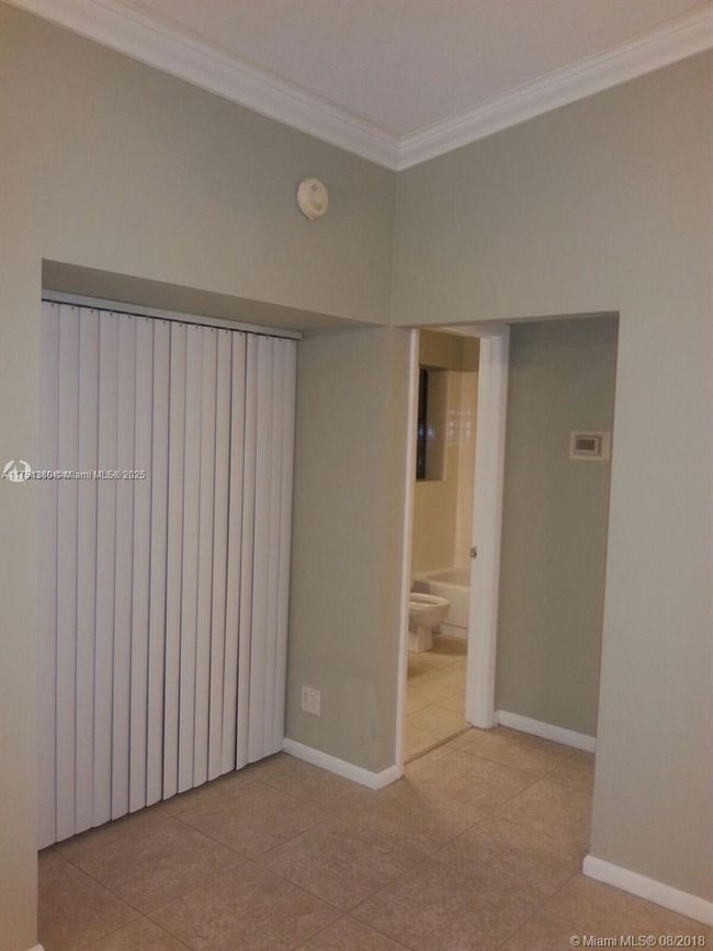 1802 - 1802 Waterview Cir, Condo with 2 bedrooms, 2 bathrooms and null parking in Palm Springs FL | Image 7