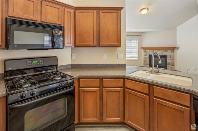 3434 4525, House other with 6 bedrooms, 3 bathrooms and 4 parking in West Haven UT | Image 10