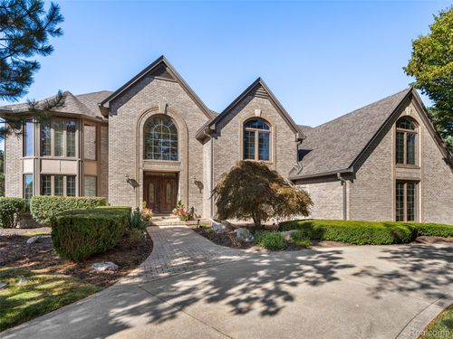 5724 Murfield Dr, Oakland Twp, MI, 48306-2359 | Card Image