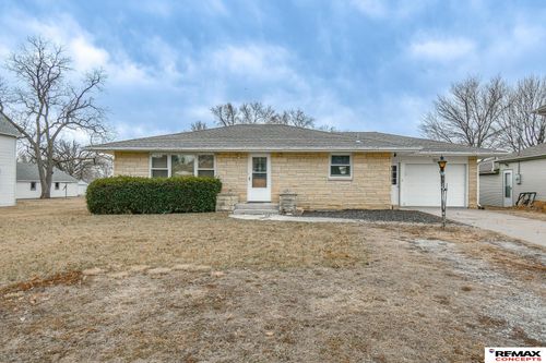 317 W E St, Elmwood, NE, 68349-6065 | Card Image