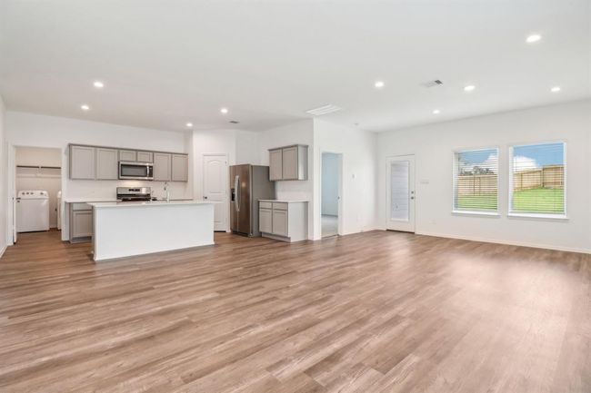 40530 Red Hickory Ln, House other with 4 bedrooms, 3 bathrooms and 2 parking in Magnolia TX | Image 5