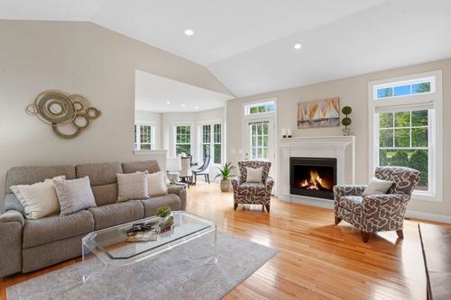 3-6 Appleton Way, Amherst, NH, 03031-2855 | Card Image
