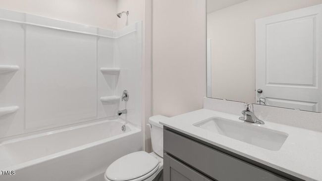 Altamont Bathroom 16 | Image 20