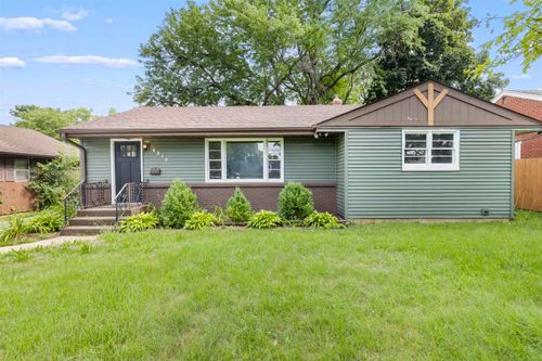 6319 Park Ridge Rd, LOVES PARK, IL, 61111-4072 | Card Image