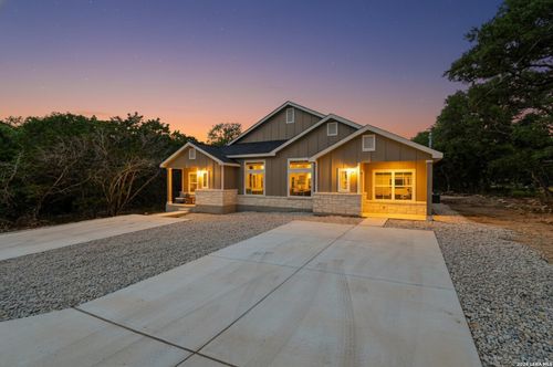 a-2560 Puter Creek Rd, Spring Branch, TX, 78070-3954 | Card Image