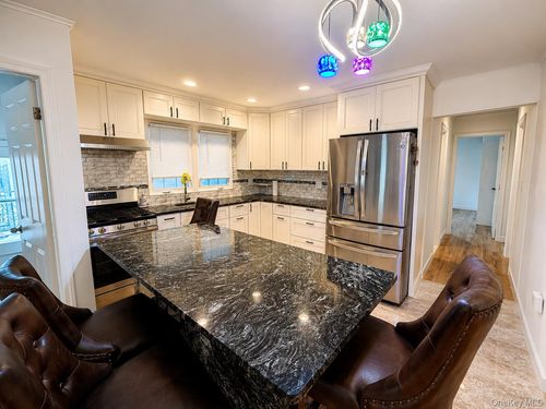 58-04 264th St, Little Neck, NY, 11362-2522 | Card Image