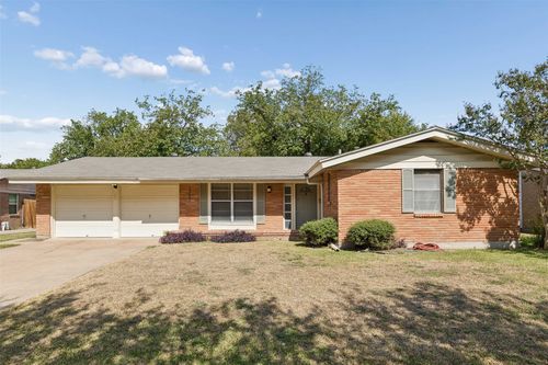1723 Carlisle St, Irving, TX, 75062-3560 | Card Image