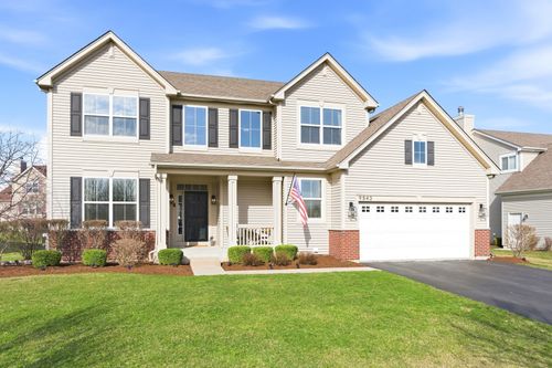 9543 Baumgartner St, Huntley, IL, 60142-6020 | Card Image