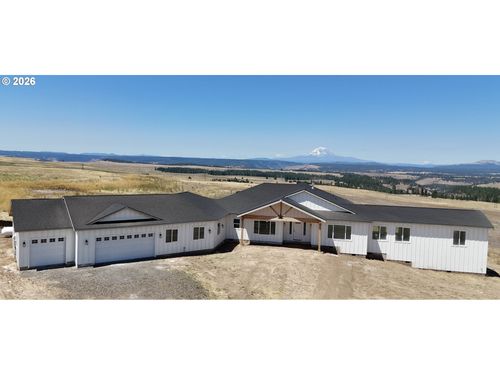 823 Horseshoe Bend Rd, Centerville, WA, 98613 | Card Image
