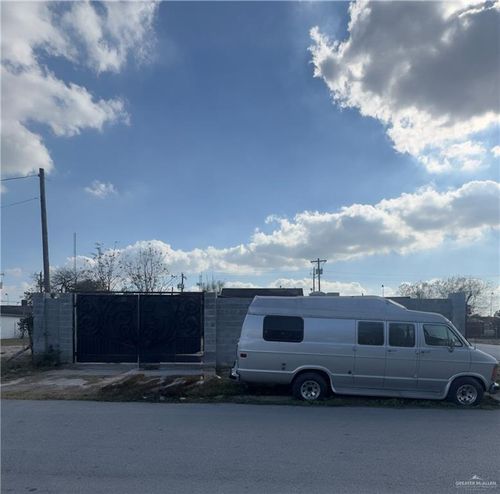 405 N 3rd St, Hidalgo, TX, 78557-2670 | Card Image