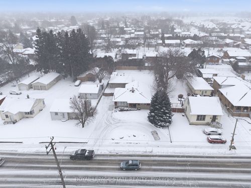 473 Mohawk Rd W, Hamilton, ON, L9C1X3 | Card Image