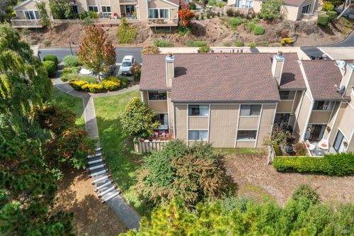 13 Wordsworth Ct, Mill Valley, CA, 94941-2228 | Card Image