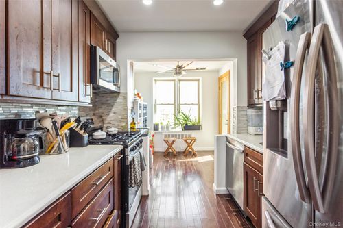 apt-2a-560 W Broadway, Long Beach, NY, 11561-3005 | Card Image