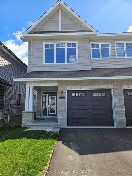 740 Pipit Lane, Nepean, ON, K2J7A5 | Card Image