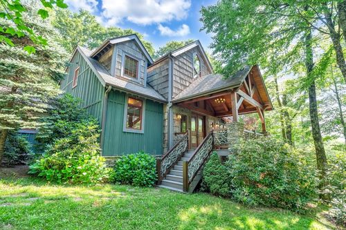 324 Chickasaw Trl, Blowing Rock, NC, 28605-5503 | Card Image