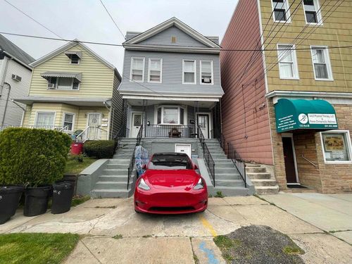 133 Avenue B, Bayonne, NJ, 07002-2034 | Card Image