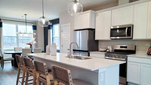 2223 Waters Edge Drive, Schaumburg, IL, 60173 | Card Image