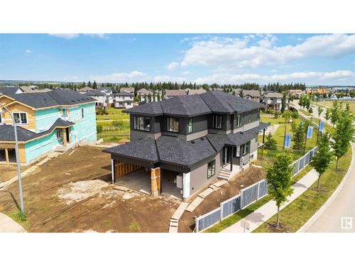 671 King St, Spruce Grove, AB, T7X | Card Image