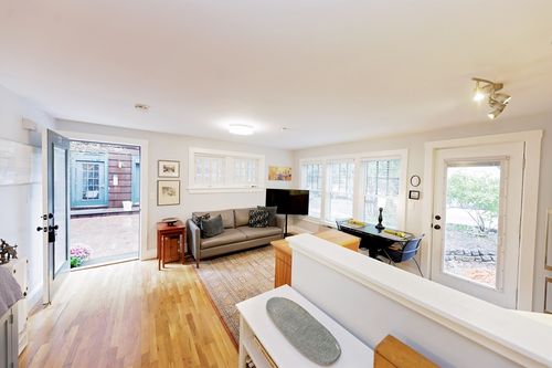 unit-1e-411 Norfolk St, Somerville, MA, 02143-4139 | Card Image