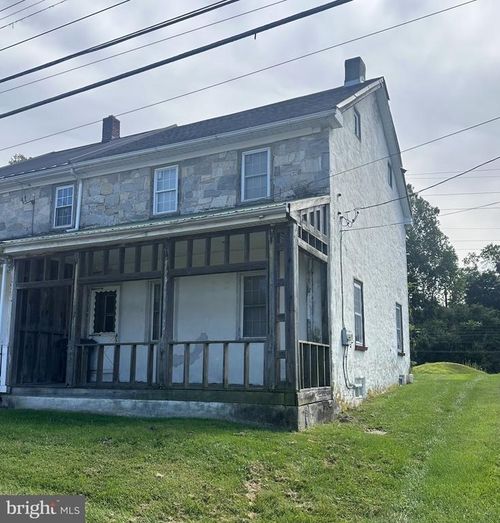 4200 W Lincoln Hwy, DOWNINGTOWN, PA, 19335-2225 | Card Image