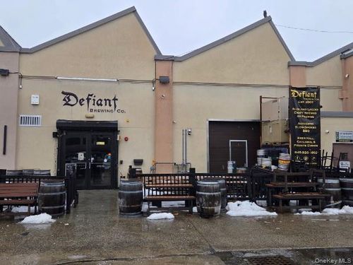 6 E Dexter Plz, Pearl River, NY, 10965-2360 | Card Image