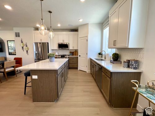 36-981 N Hay Ln W, Farmington, UT, 84025 | Card Image