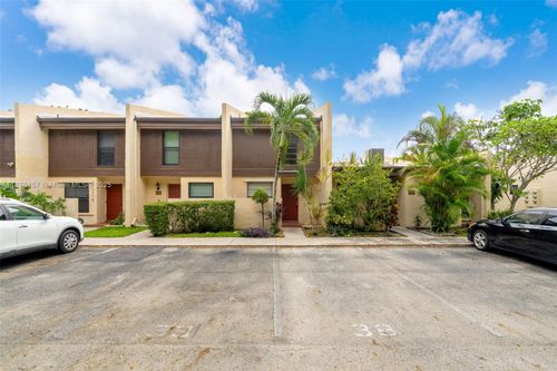 38-1161 Nw 99th Ter, Pembroke Pines, FL, 33024-4310 | Card Image