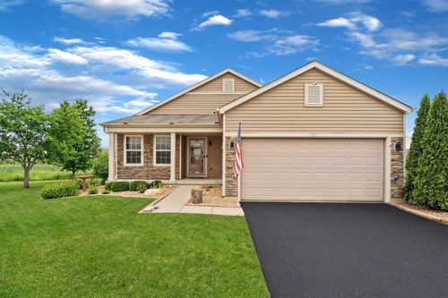 13691 Blue Springs Ct, Dyer, IN, 46311-7006 | Card Image