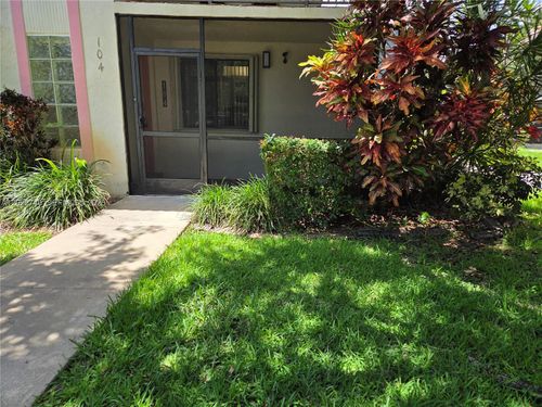 104-413 Lakeview Dr, Weston, FL, 33326-2426 | Card Image