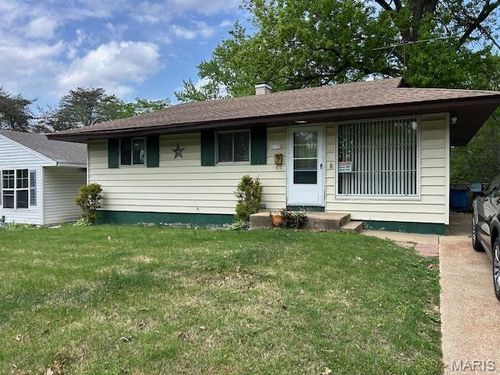 139 Monteith Cir, Saint Louis, MO, 63137-4556 | Card Image
