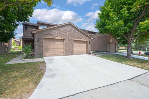 8224 Clay Court Court, Sterling Heights, MI, 48313 | Card Image