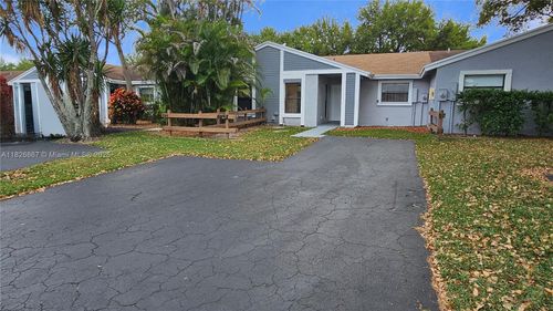 8048-8048 Nw 41st Ct, Sunrise, FL, 33351-6160 | Card Image